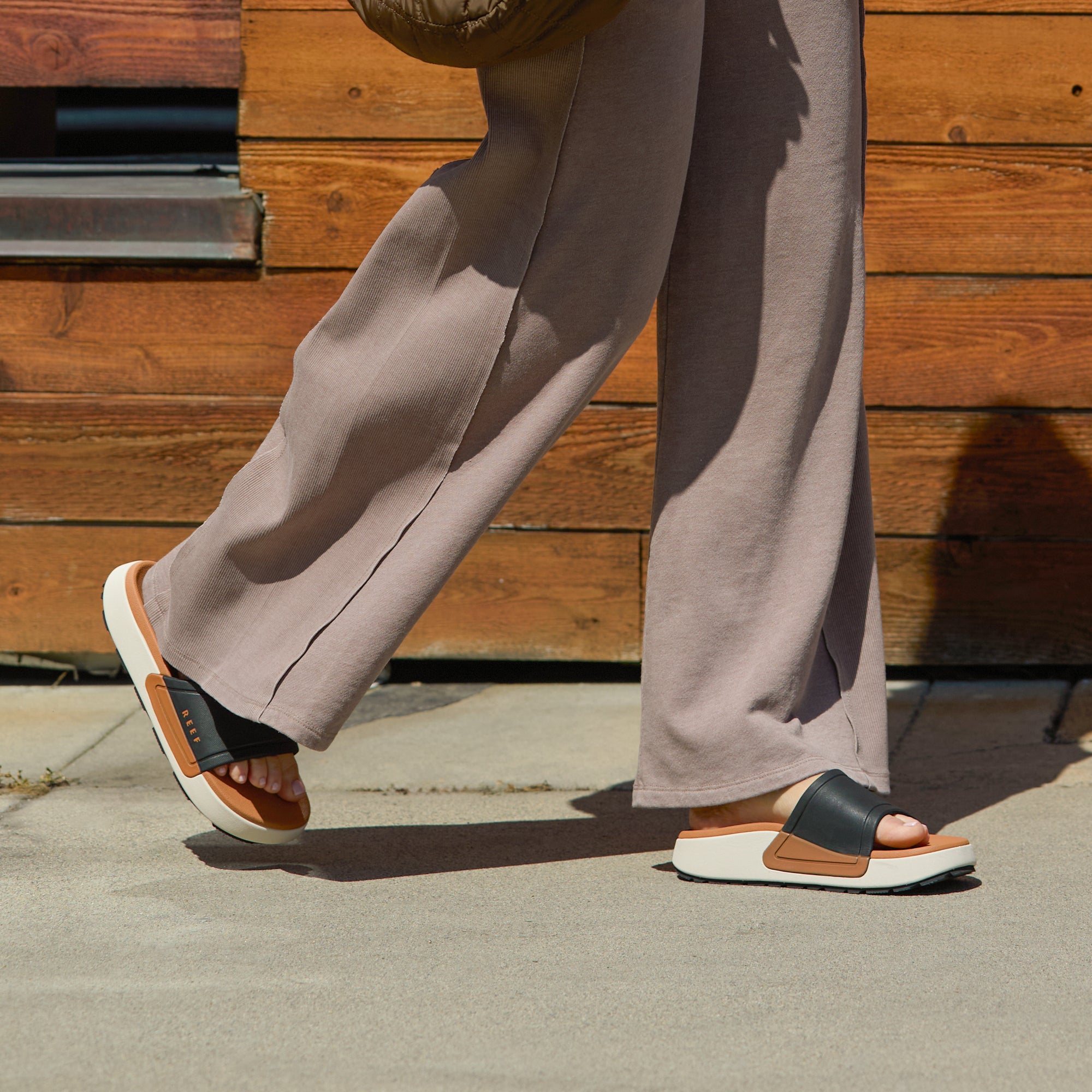 Sydnee Cutback Low - Image 7